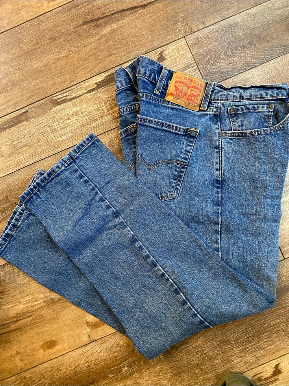 Levi's Men's 505 Medium Blue Straight-Leg Jeans